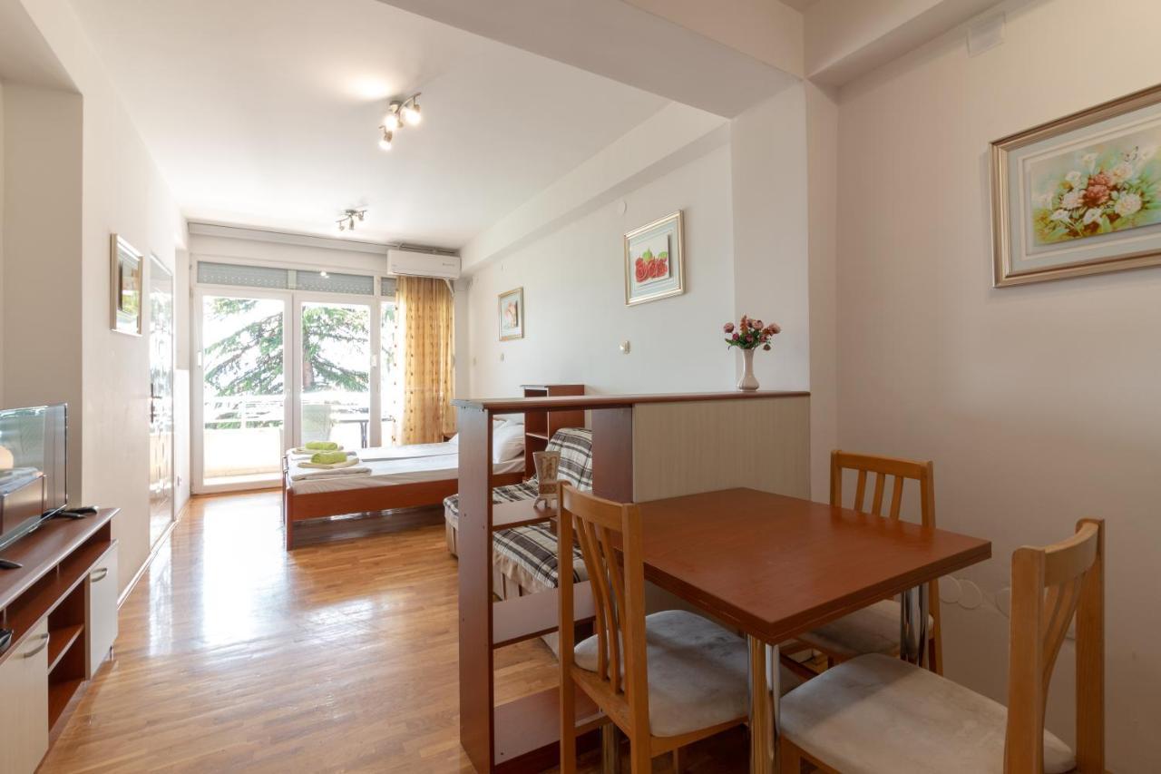 Urban Apartments 奥赫里德 外观 照片