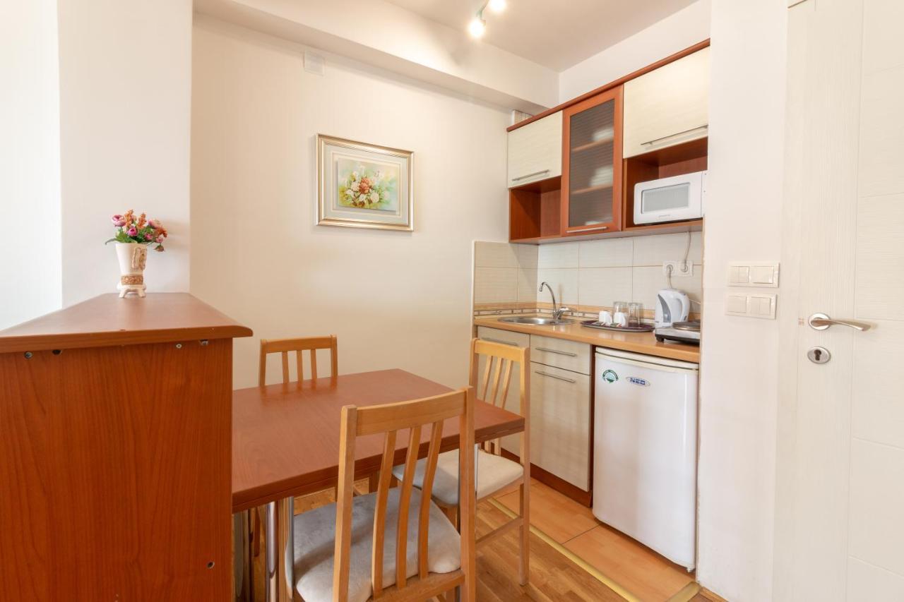 Urban Apartments 奥赫里德 外观 照片